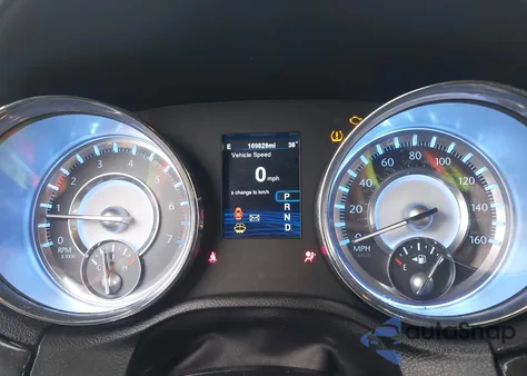 2013 Chrysler 300C z USA, uszkodzony, nr VIN 2C3CCAET1DH568907